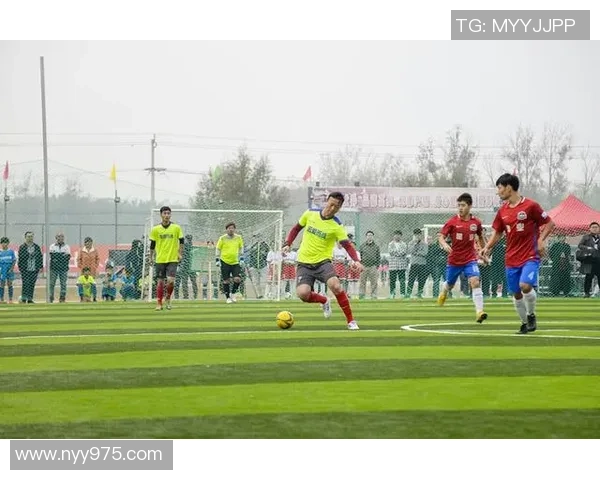 杰杰足球引领青少年足球热潮助力梦想成真与未来之路共成长 杰杰足球引领青少年足球热潮助力梦想成真与未来之路共成长